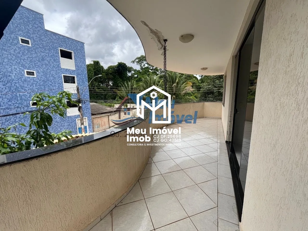 Imagem Casa 4 Quartos 2 Suítes 7 Vagas 380m² Escritura Taguatinga