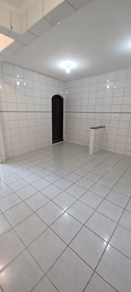 Imagem Sobrado à venda em Santo André-SP: 3 quartos, 1 suíte, 2 banheiros, 2 vagas, 274m² no Jardim Las Vegas!