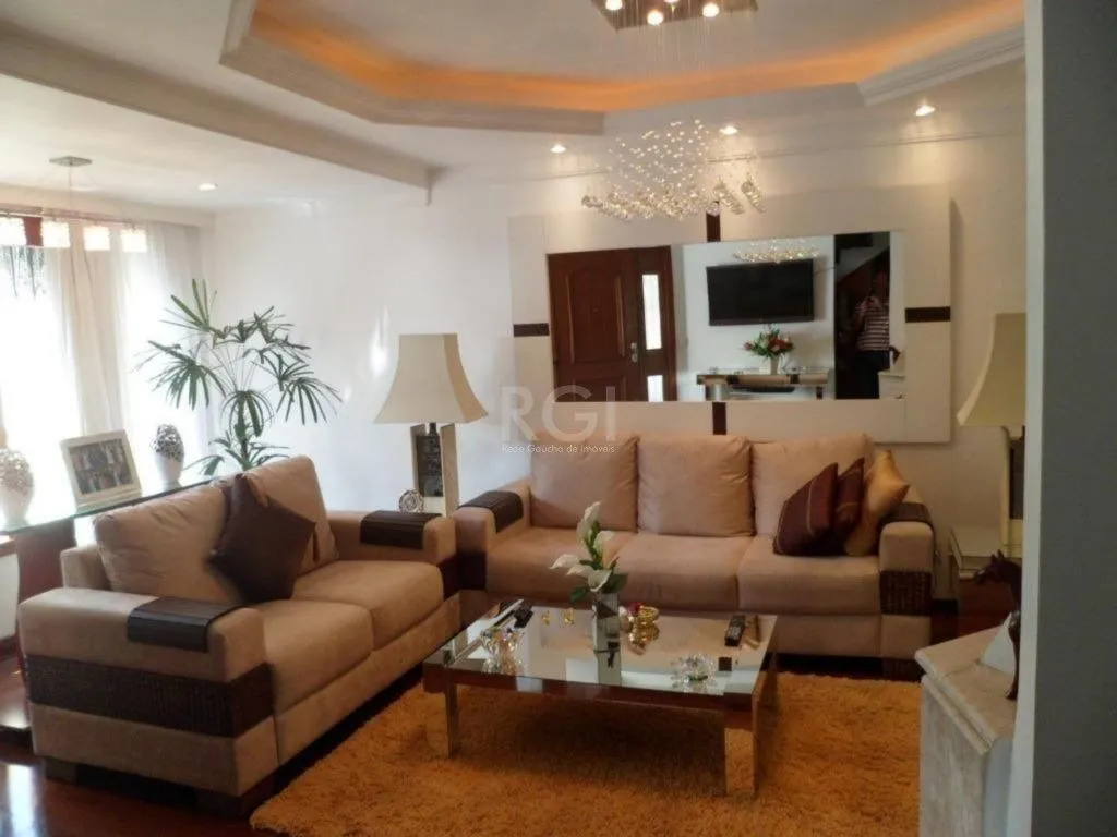 Imagem Casa para Venda - 216m², 4 dormitórios, sendo 1 suites, 8 vagas - Aberta Dos Morros