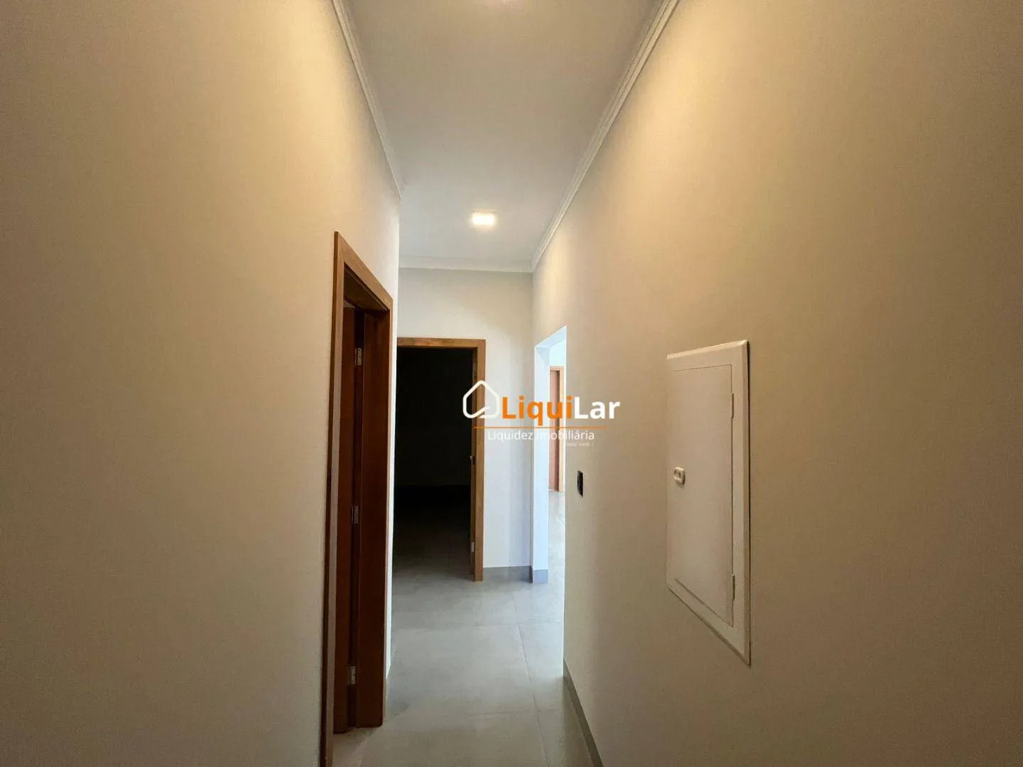 Imagem Casa Térrea de Alto Luxo na Vila Planalto com 3 Suítes, Escritório e Piscina Aquecida