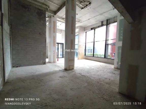 Imagem Loja comercial para locação em São Paulo-SP, Moema: com 1 banheiro e 240m² de área.