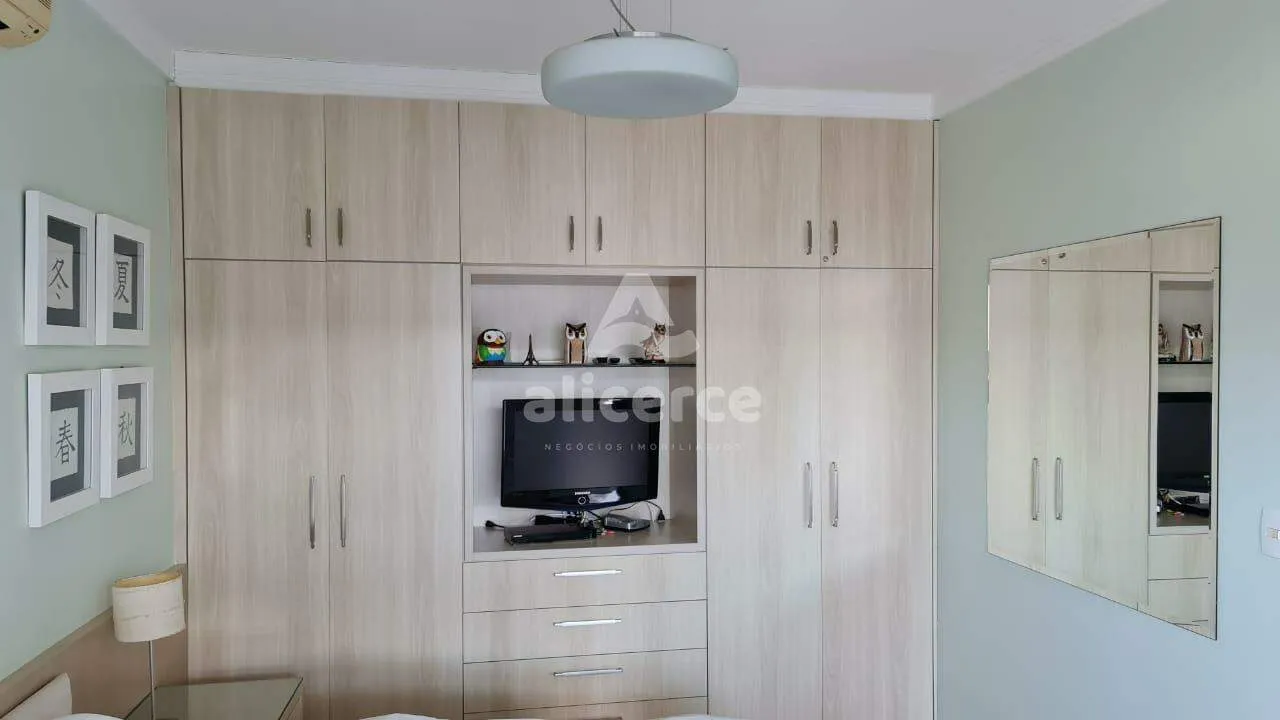 Imagem Cobertura à venda com 3 quartos 1 suíte, 173m² em Centro Florianópolis