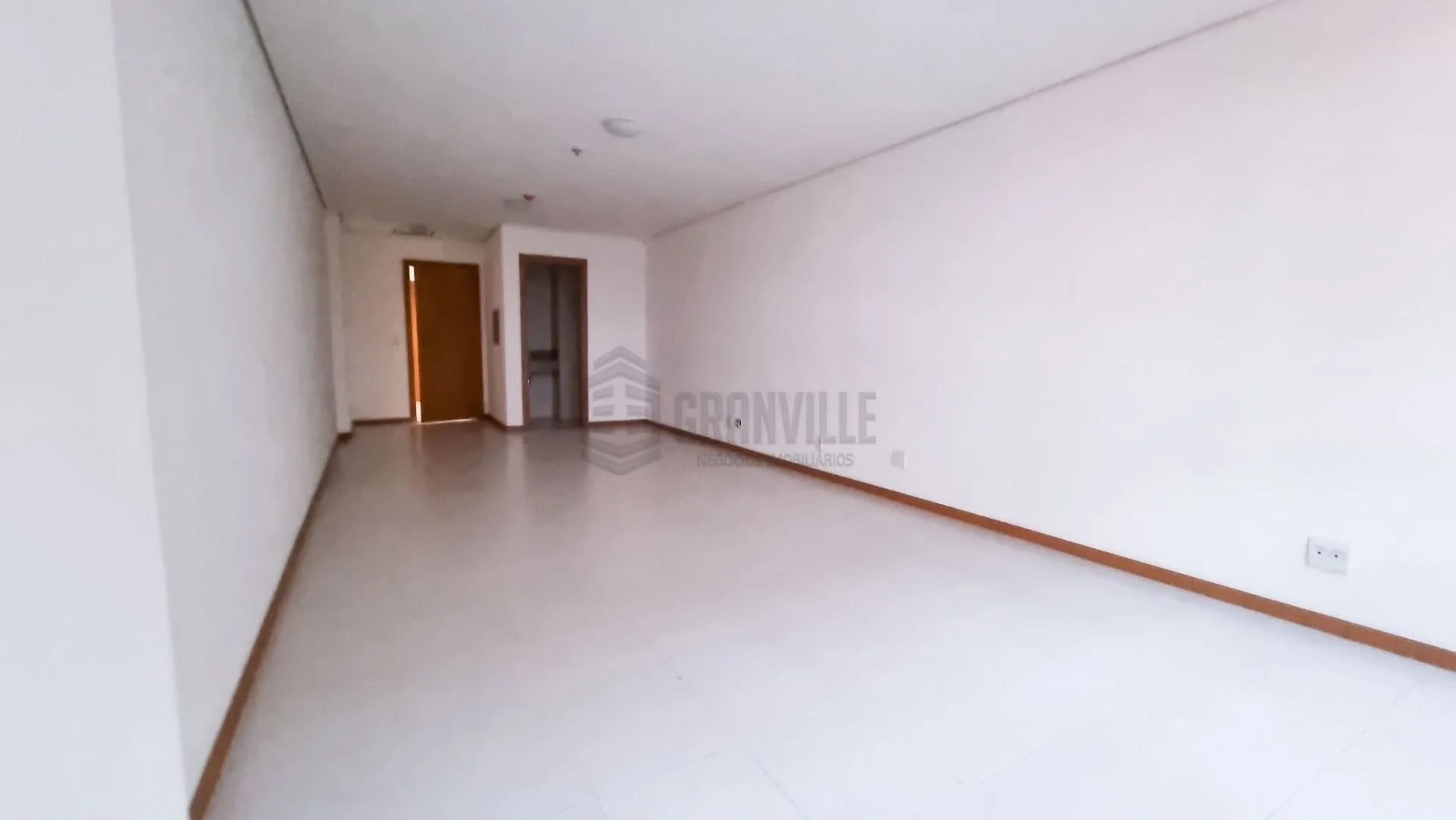 Imagem SALA COMERCIAL em BRASÍLIA - DF, ZONA INDUSTRIAL