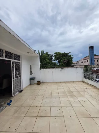Imagem CASA NA PRAÇA 14 DE JANEIRO - MANAUS