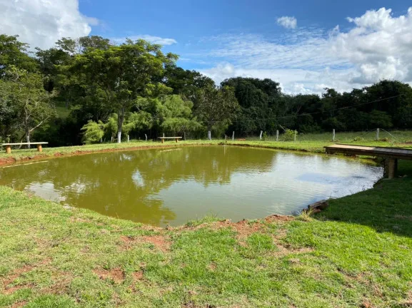 Imagem Chácara com 2 Quartos à Venda, 180 m² em Jardim Barcelona - Bela Vista De Goiás