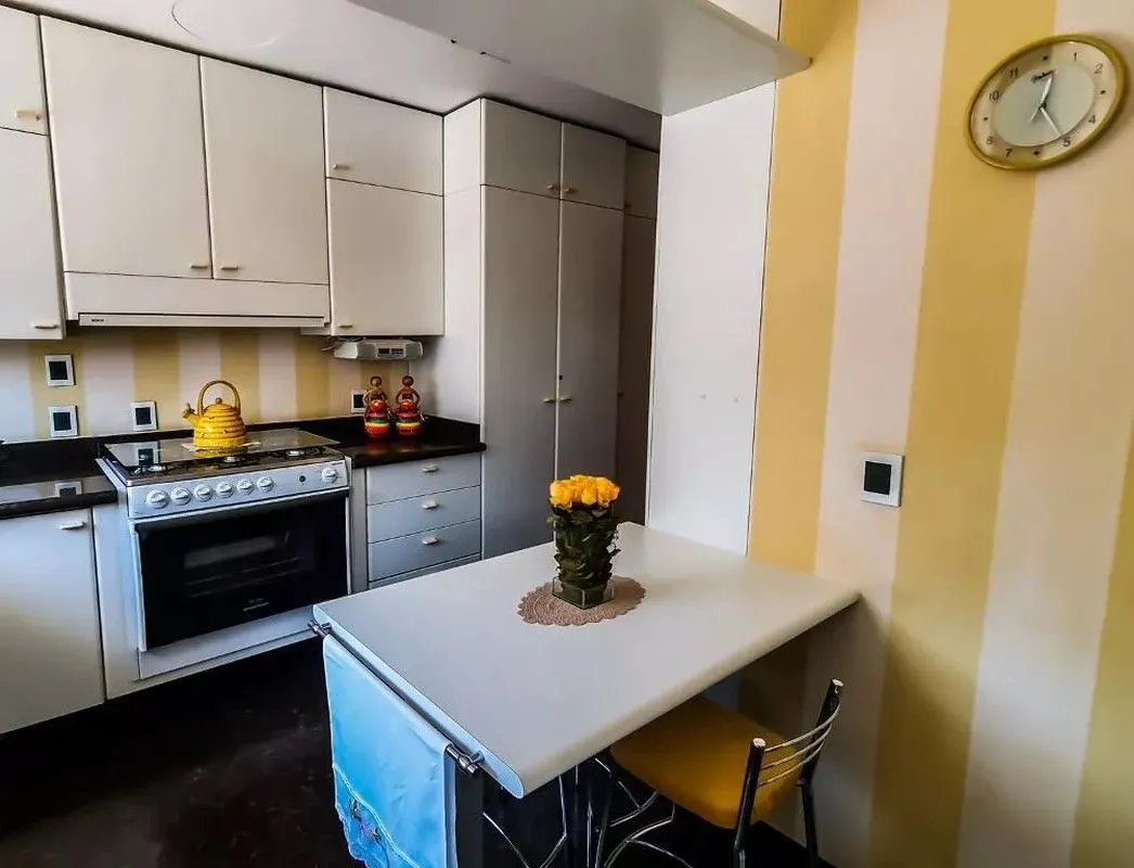 Imagem Vende-se apartamento com 3 quartos (1 suíte), 2 sacadas com churrasqueira, 132m² e 2 vagas - Auxiliadora