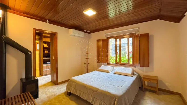 Imagem Casa de Condomínio em Campos do Jordão