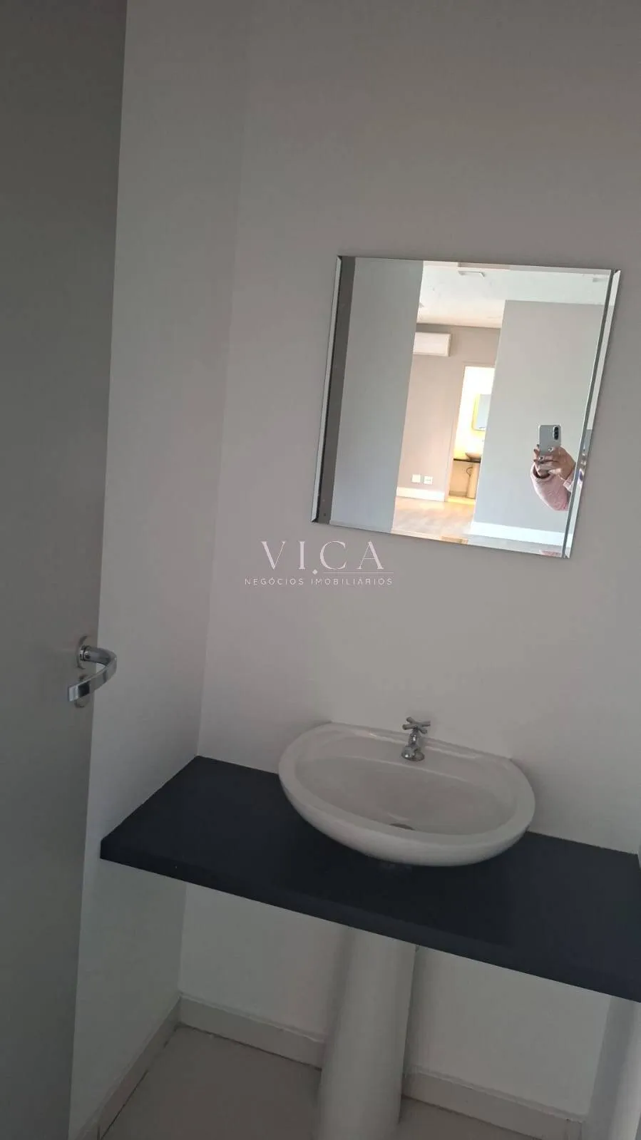 Imagem Sala 111m² 2 vagas 3 banheiros - aluguel por R$ 7.000,00 - Alphaville/SP