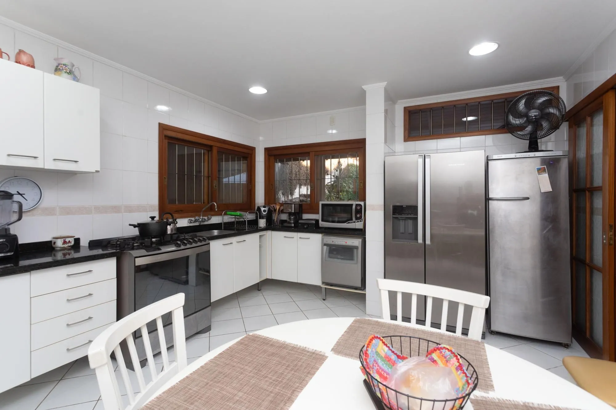 Imagem Casa no Chácara das Pedras com piscina e 316m2