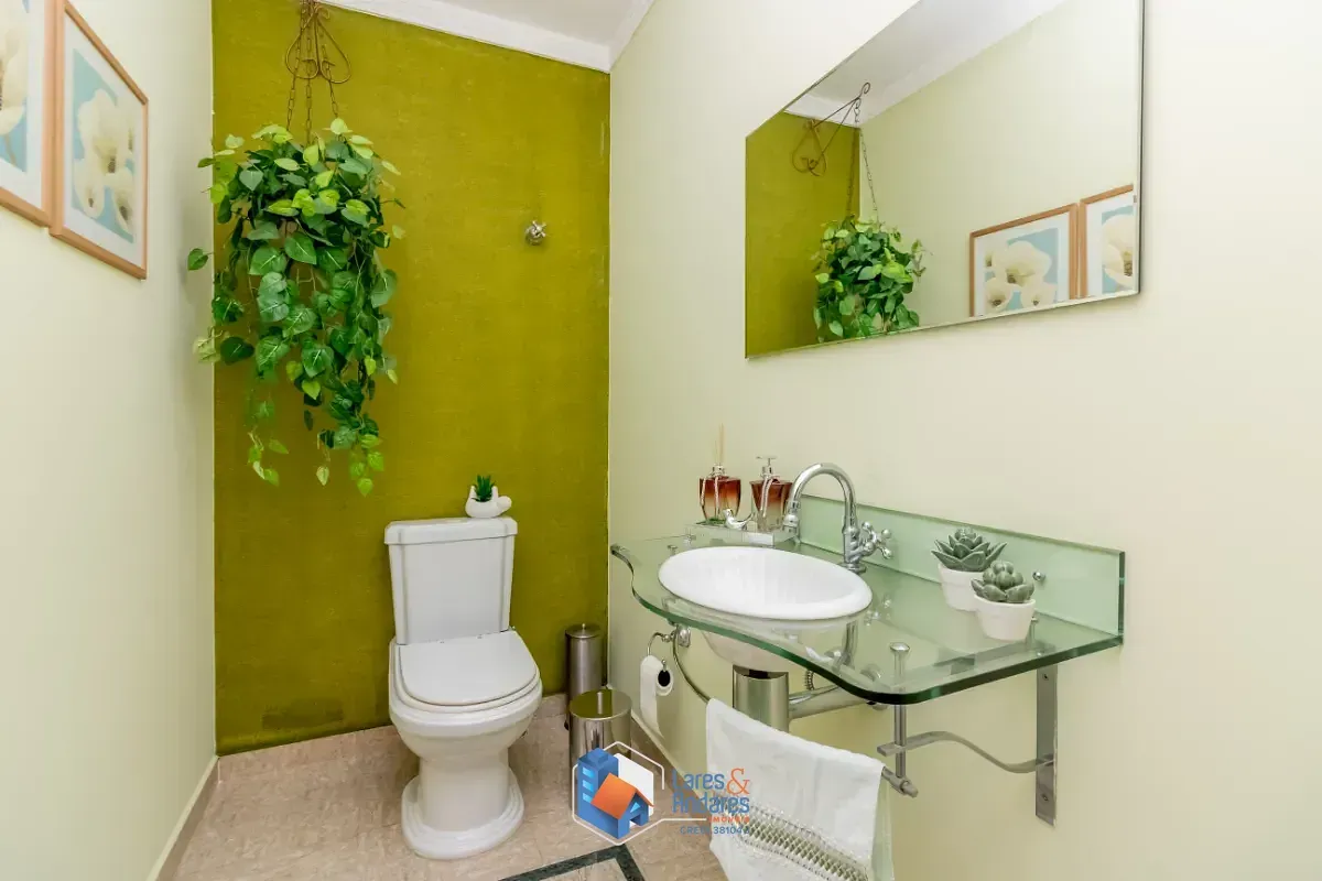 Imagem Sobrado para venda em Jardim Maria Estela com 3 quartos, sendo 3 suítes, 500m²
