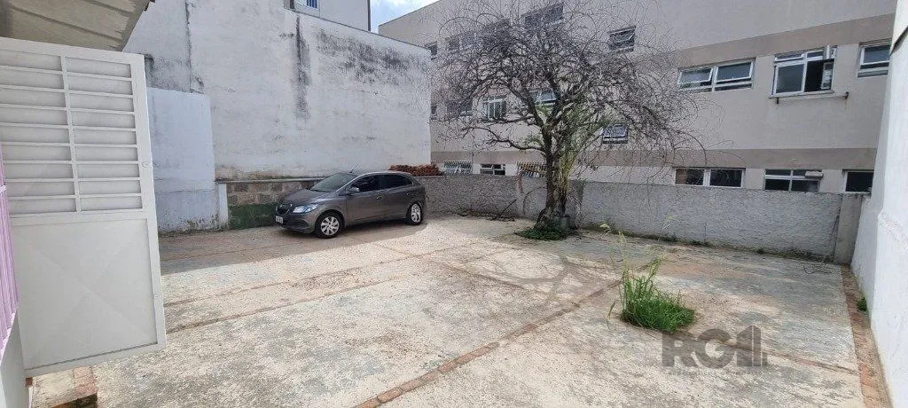 Imagem Casa de 2 dormitórios no bairro Petrópolis