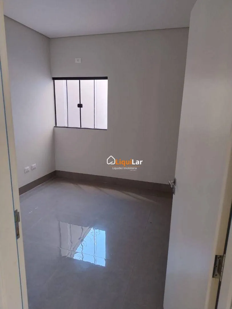 Imagem Casa Térrea à Venda no Rita Vieira com Piscina, Pé-Direito Duplo, Suíte e Área Gourmet