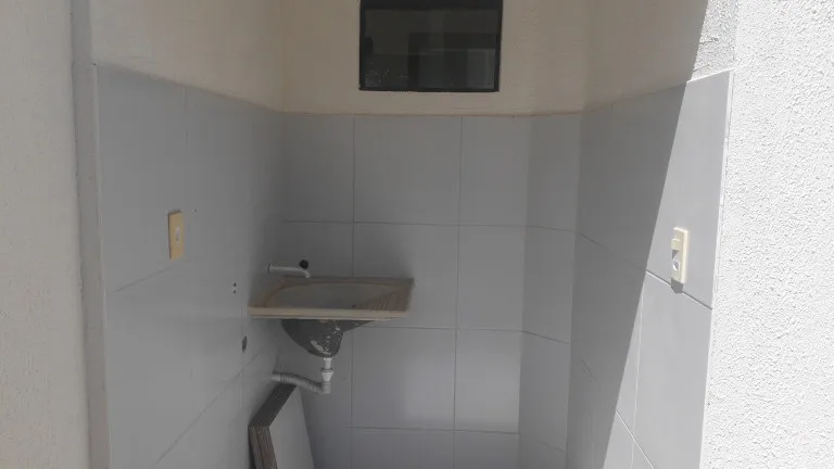 Imagem Casa de Condomínio com 2 Quartos à Venda, 77 m² em Ponta Negra - Natal