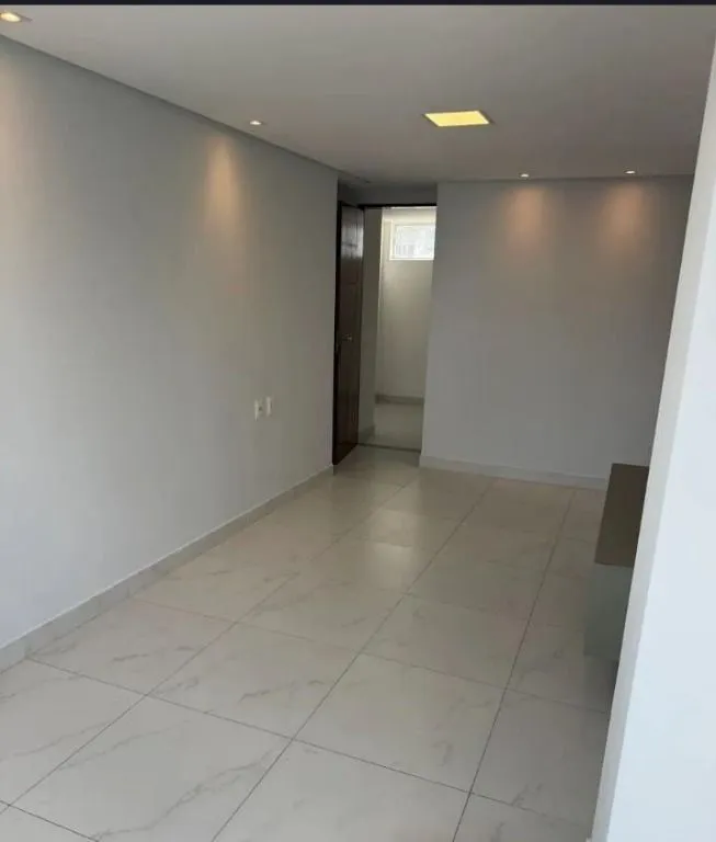 Imagem Apartamento de 54 m² no Vuarnet Home Service, em Miramar, João Pessoa, com 2 quartos, sendo 1 suíte, 2 banheiros e 2 vagas de garagem.