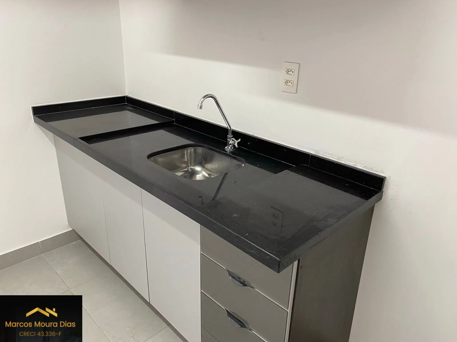 Imagem Studio no Tatuapé 34m² , Banheiro com Janela. Perto do Shopping.