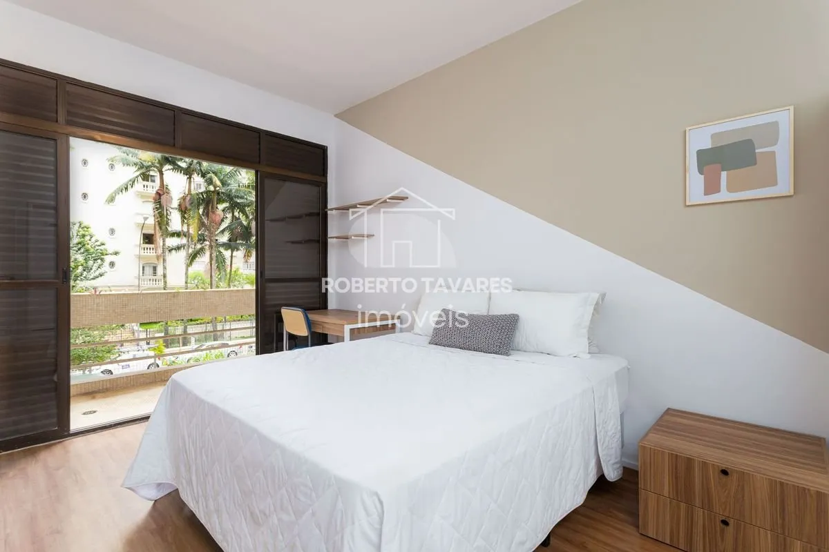 Imagem Apartamento Mobiliado e totalmente Reformado! 145 m2 úteis 5dts e 3 suítes, cozinha aberta para sala - Está a duas quadras da Av. Paulista.