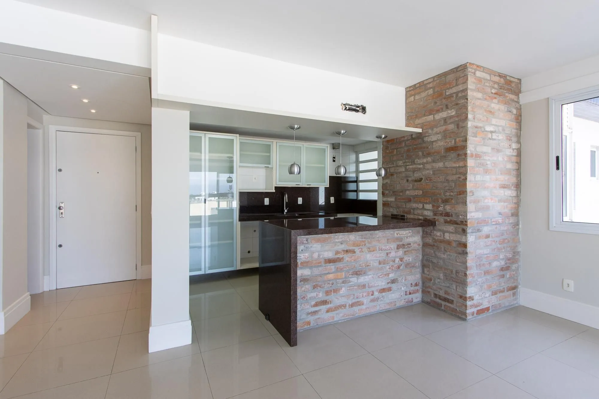 Imagem Excelente apartamento de 3 dormitórios, 1 suíte e 2 vagas de garagem.