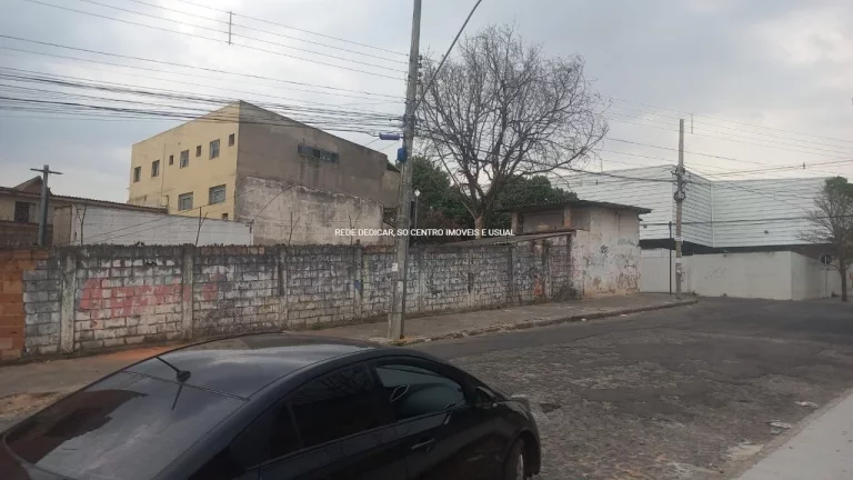 Imagem Ótimo terreno à venda localizado no bairro São Joaquim em Contagem, MG. Com área total de 720m²...