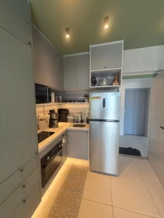 Imagem Excelente apartamento decorado com três quartos varanda a venda na Barra