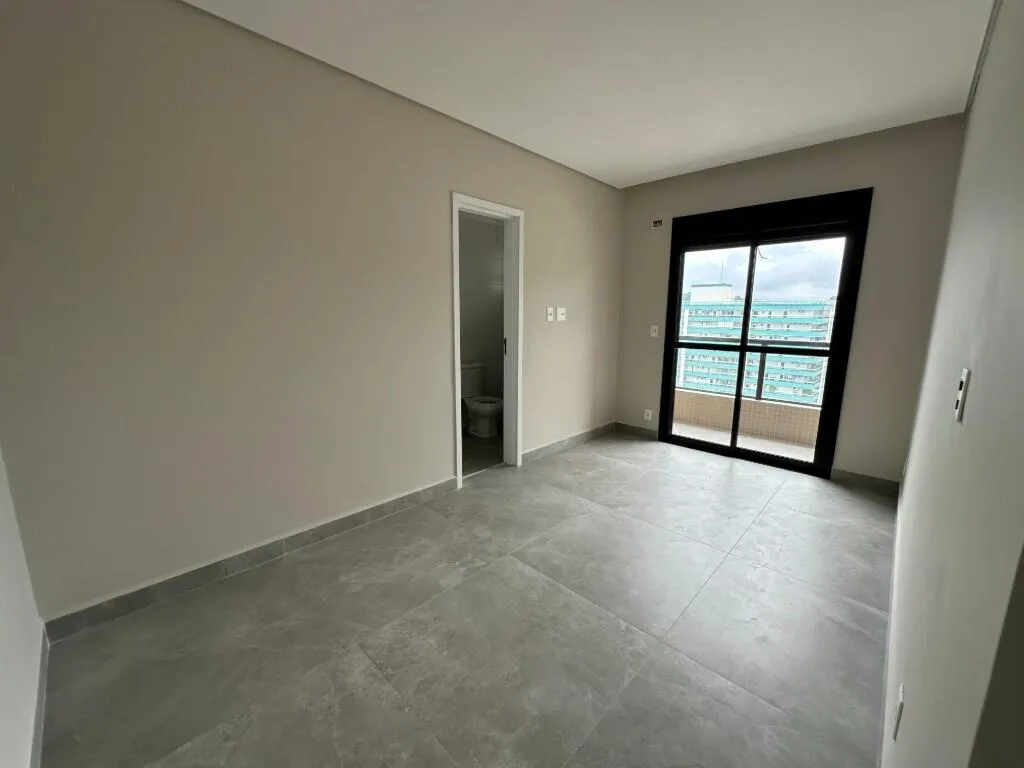 Imagem APARTAMENTO COM 131,61 m² - CANTO DO FORTE - PRAIA GRANDE SP