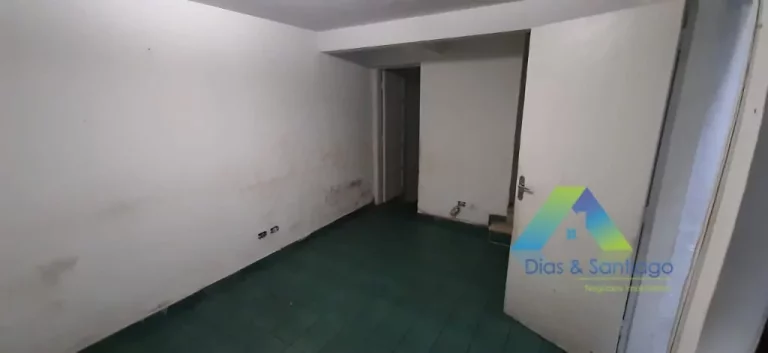 Imagem PLANALTO PAULISTA A POUCOS MINUTOS DA ESTAÇÃO DO METRO SÃO JUDAS, Casa comercial 300 metros, 2 vagas ótima localização e valor !!!!