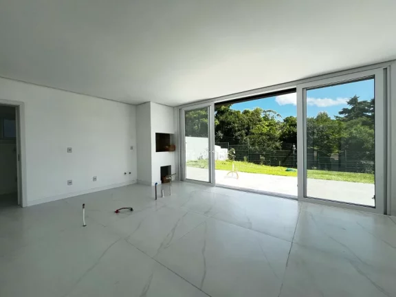 Imagem Casa em Condomínio para venda no bairro Vila Nova em Porto Alegre