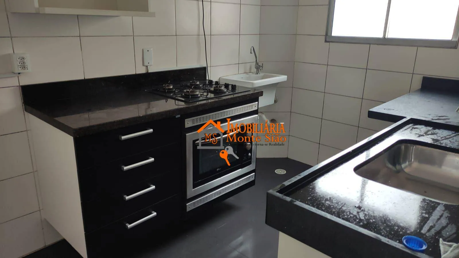 Imagem Apartamento com 2 dormitórios à venda, 46 m² por R$ 250.000,00 - Água Chata - Guarulhos/SP