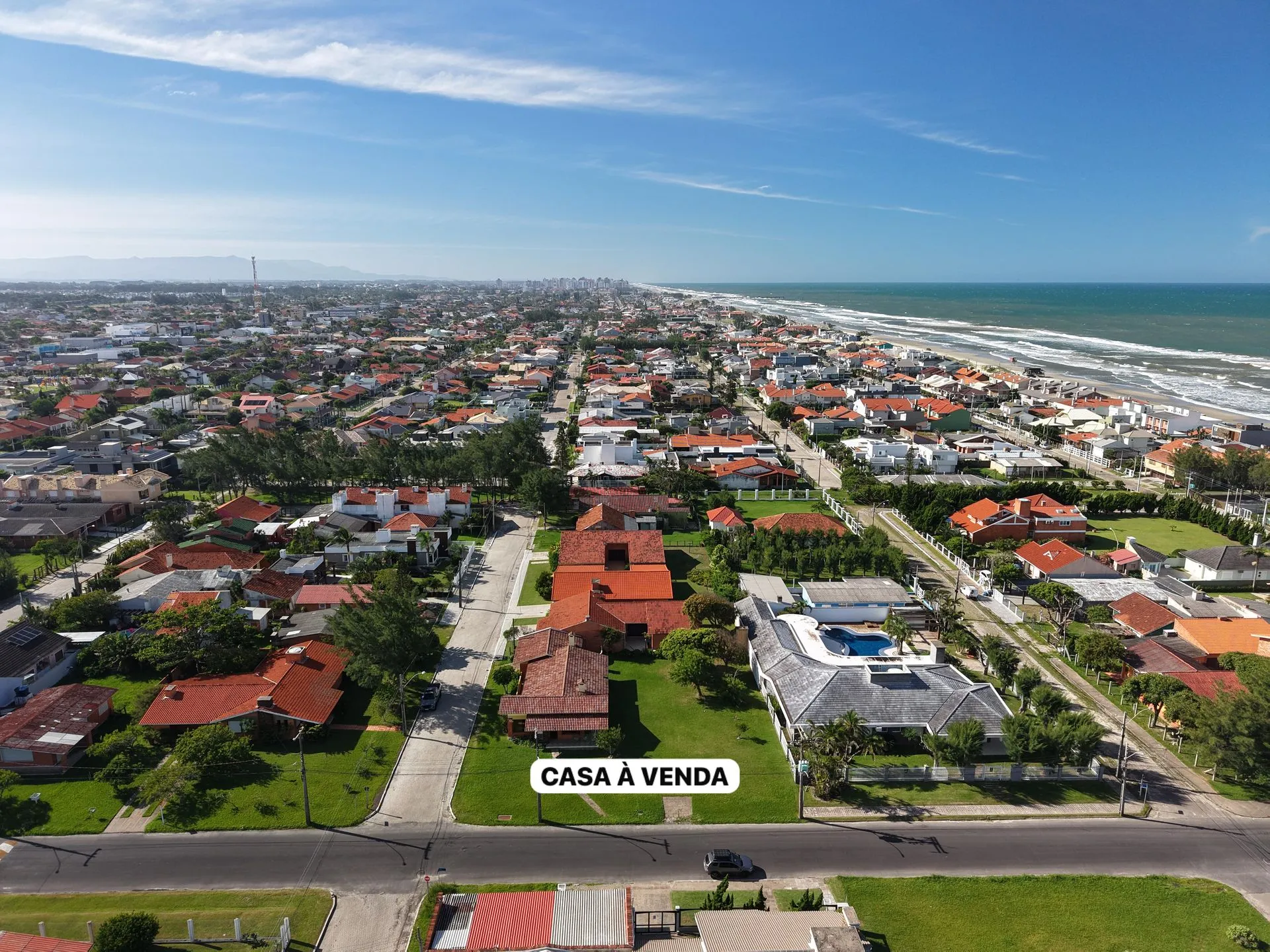 Imagem Casa à venda em Xangri-lá, Centro, com 4 quartos, 900m2