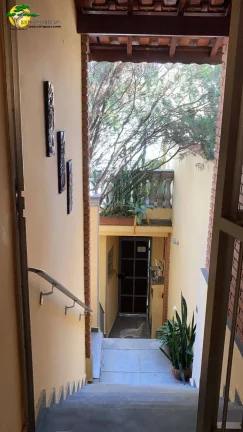 Imagem LINDO SOBRADO À VENDA EM SANTA TEREZINHA