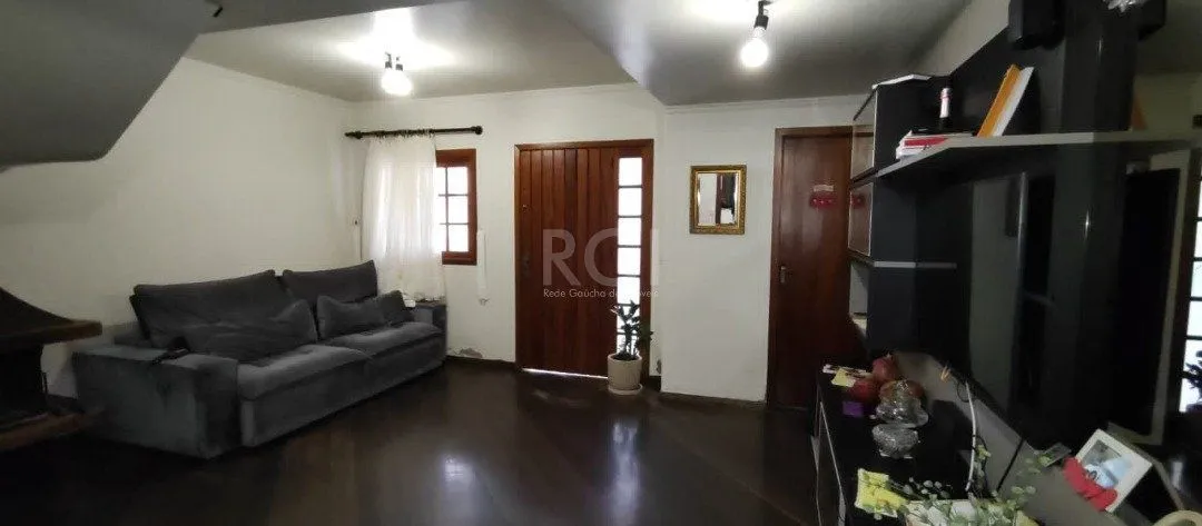 Imagem Casa para Venda - 180m², 4 dormitórios, sendo 1 suites, 3 vagas - Campo Novo