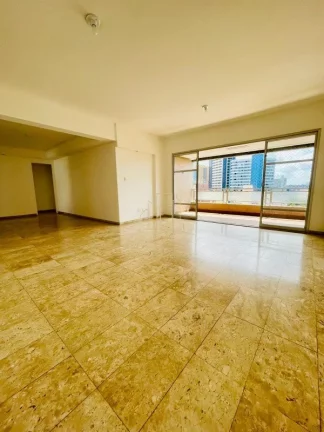 Imagem Bem localizado esse apartamento com três suítes e varandão a venda no Itaigara