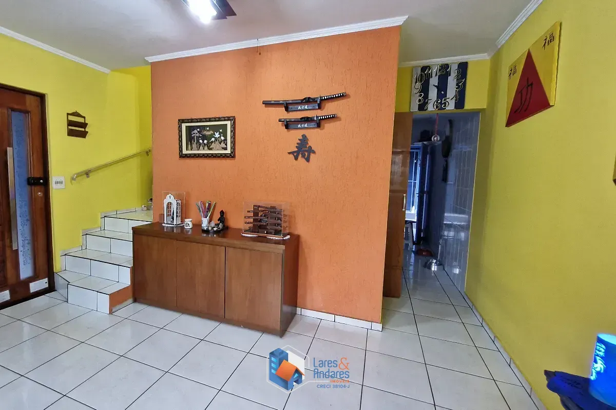 Imagem Sobrado para venda em Vila Mazzei com 3 quartos, sendo 1 suíte, 250m²