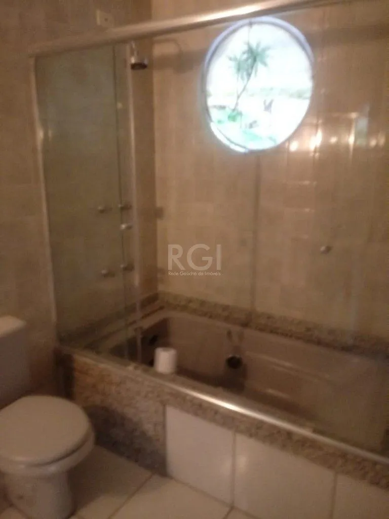 Imagem Casa para Venda - 300m², 3 dormitórios, sendo 1 suites, 5 vagas - Jardim Itu