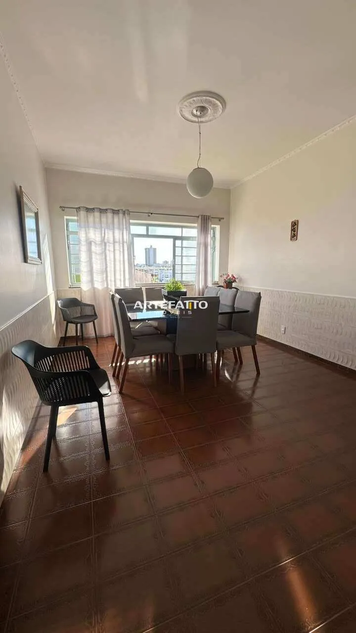 Imagem Casa à venda em Franca, São José, com 3 quartos, 210m2