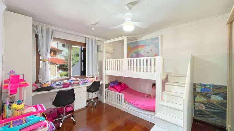 Imagem Casa para venda no bairro Teresópolis em Porto Alegre