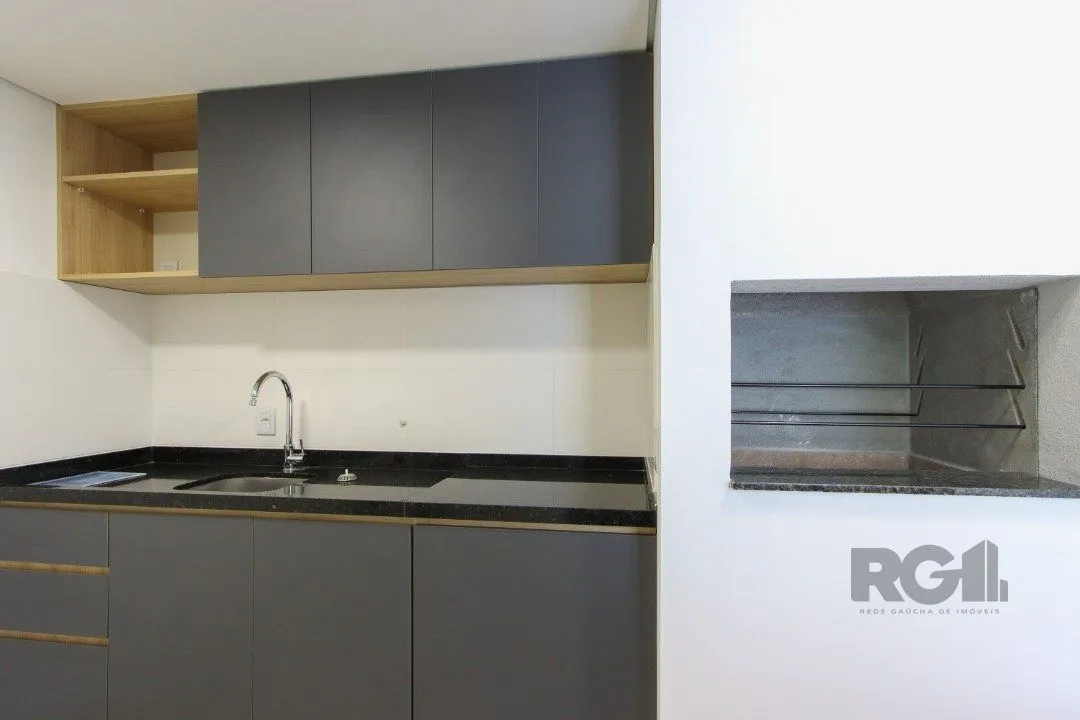 Imagem Apartamento em Porto Alegre no Bairro Petrópolis, de 2 quartos, GARDEN , semi mobiliado