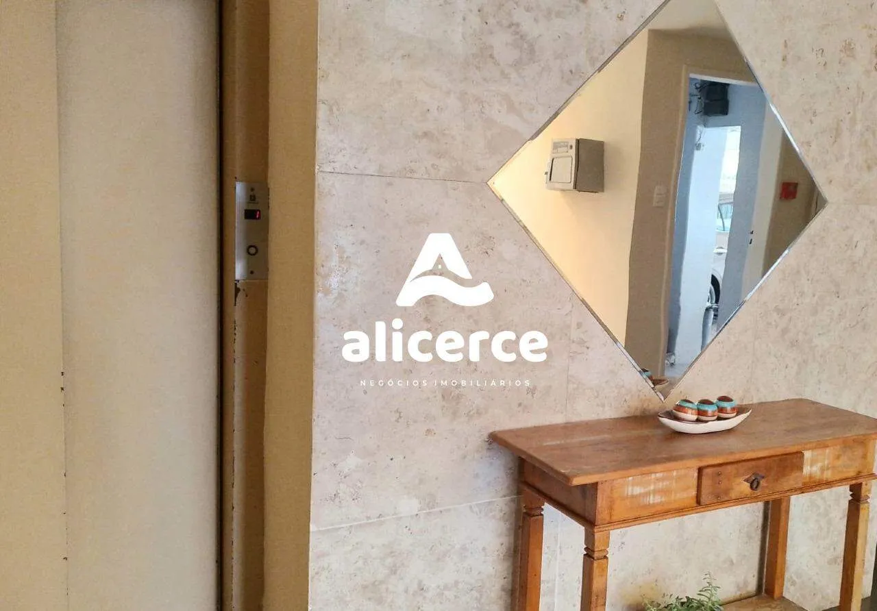 Imagem Amplo apartamento de 3 dormitórios no Coração do Estreito