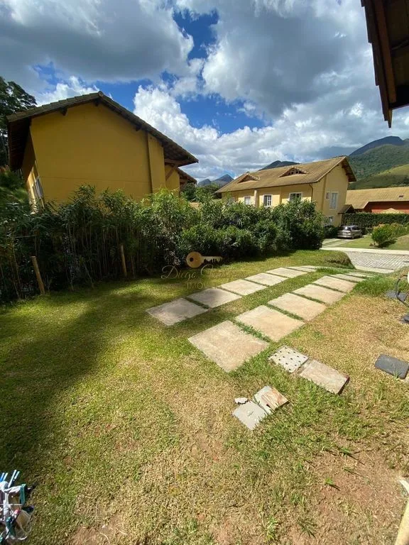 Imagem Casa em Condomínio para Venda em Petrópolis / RJ no bairro Itaipava