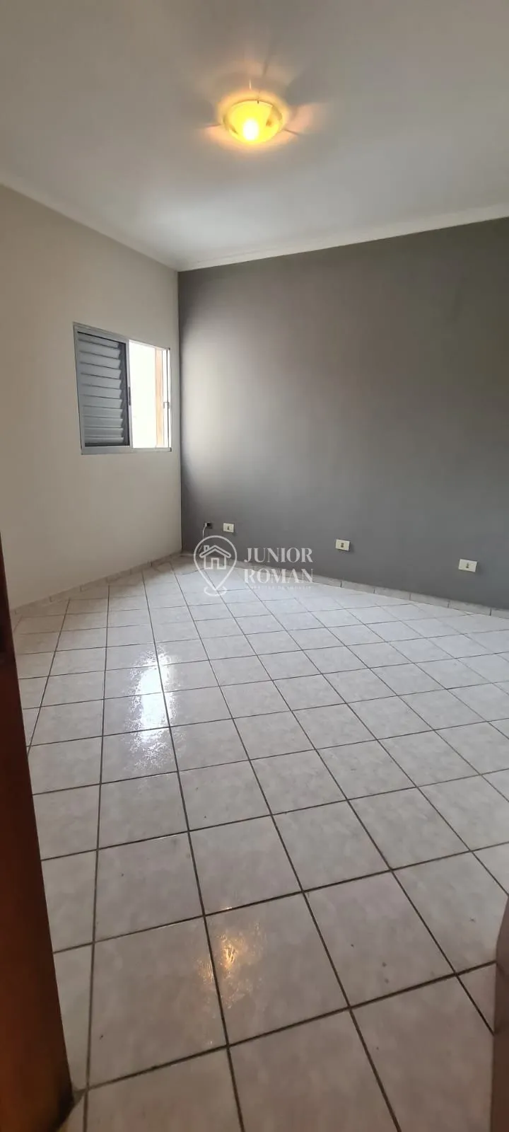Imagem SOBRADO 3 DORM l SUITE COM VARANDA l ÁREA GOURMET - PQ. SELETA - SBC
