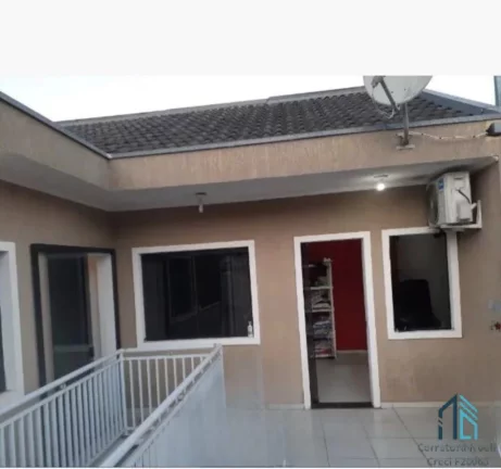 Imagem Sobrado Triplex, 04 quartos c/suíte, terraço, área gourmet, no bairro Uberaba em Curitiba PR