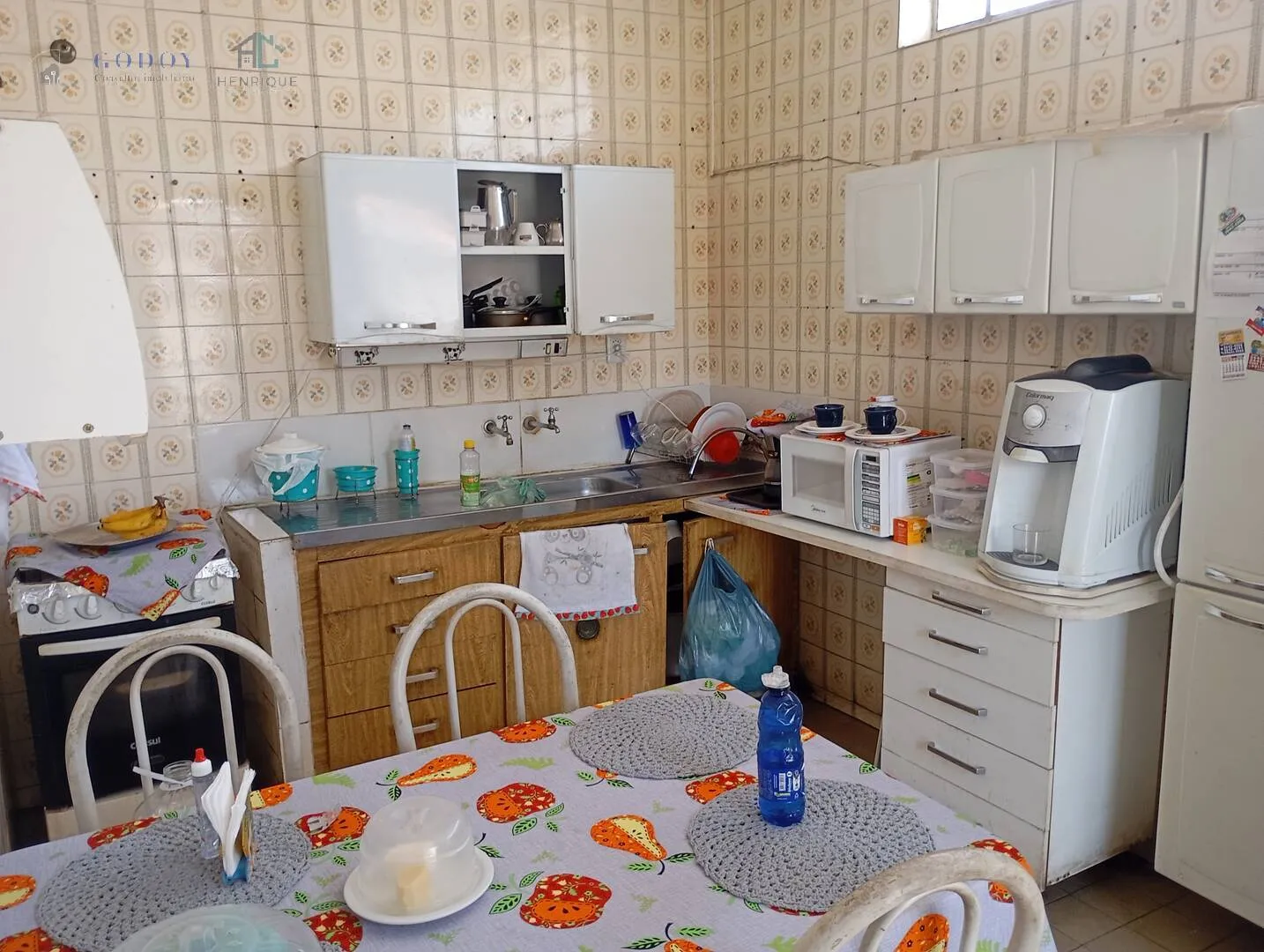 Imagem Grande Oportunidade! Casa Ampla com Piscina e Excelente Localização