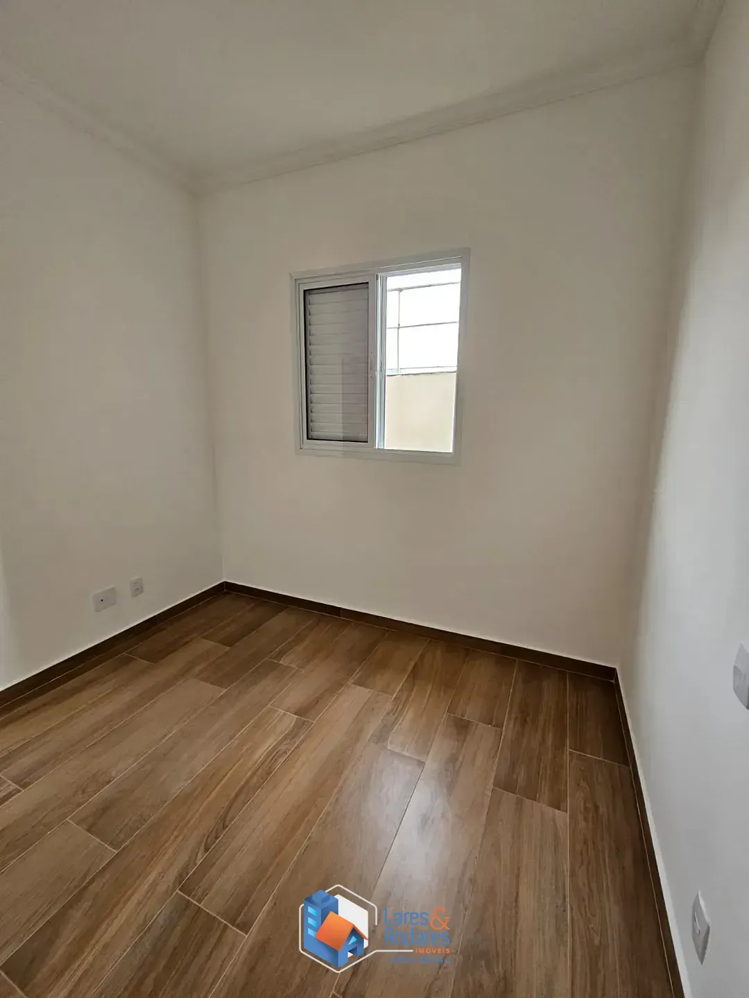Imagem Casa para venda em Vila Romero com 3 quartos, sendo 1 suíte, 95m²