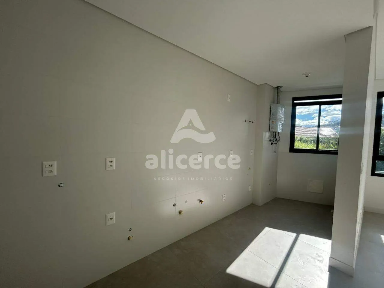 Imagem Apartamento à venda com 2 quartos 1 suíte, 65,67m² em Carvoeira Florianópolis
