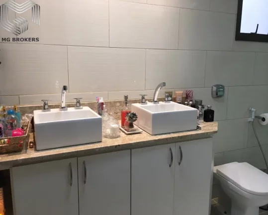 Imagem Cobertura de luxo à venda no Recreio dos Bandeirantes, Rio de Janeiro - 4 quartos, 4 suítes, 7 banheiros, 3 vagas de garagem - 360m² de área.