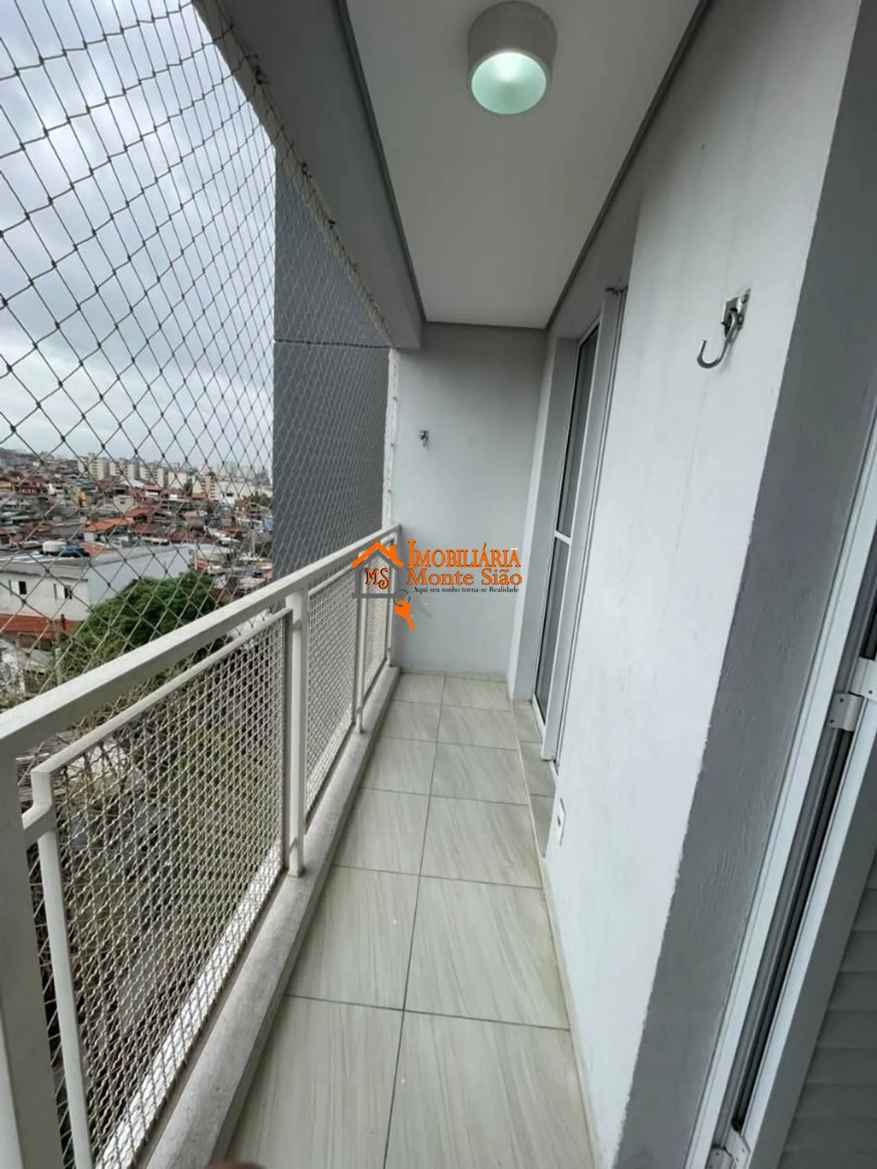 Imagem Apartamento com 2 dormitórios para alugar, 52 m² por R$ 2.576,00/mês - Vila Bremen - Guarulhos/SP