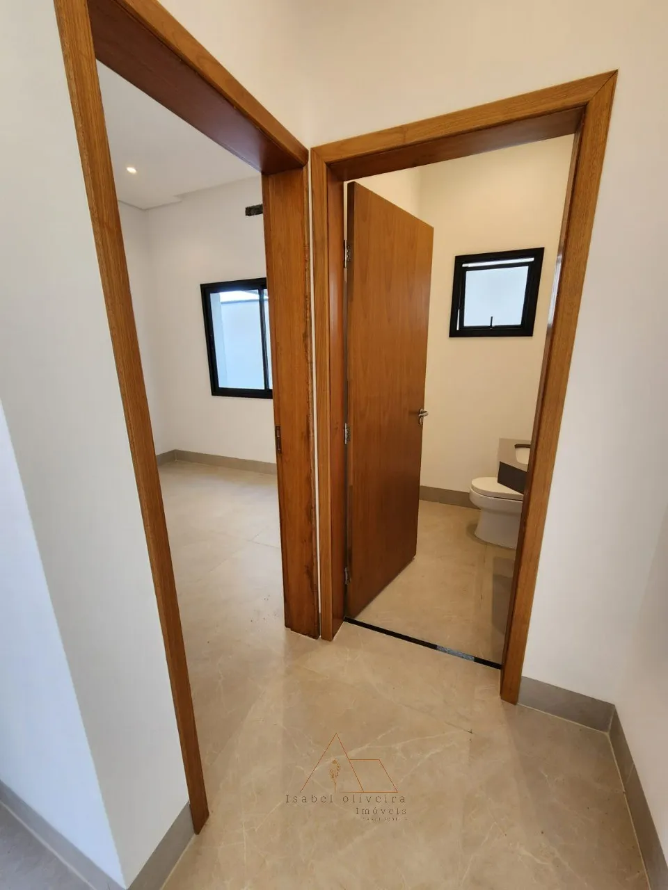 Imagem Casa em Condomínio em Salto-SP, Residencial Central Parque: 3 Quartos, 3 Suítes, 4 Banheiros, 4 Vagas, 213,60 m².
