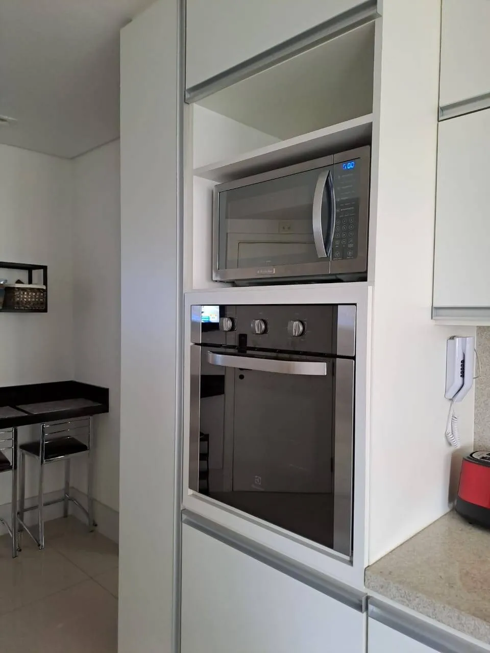 Imagem Apartamento Mobiliado de 160m² com 2 Suítes, Escritório e 3 Vagas Cobertas na Alameda Cauaxi