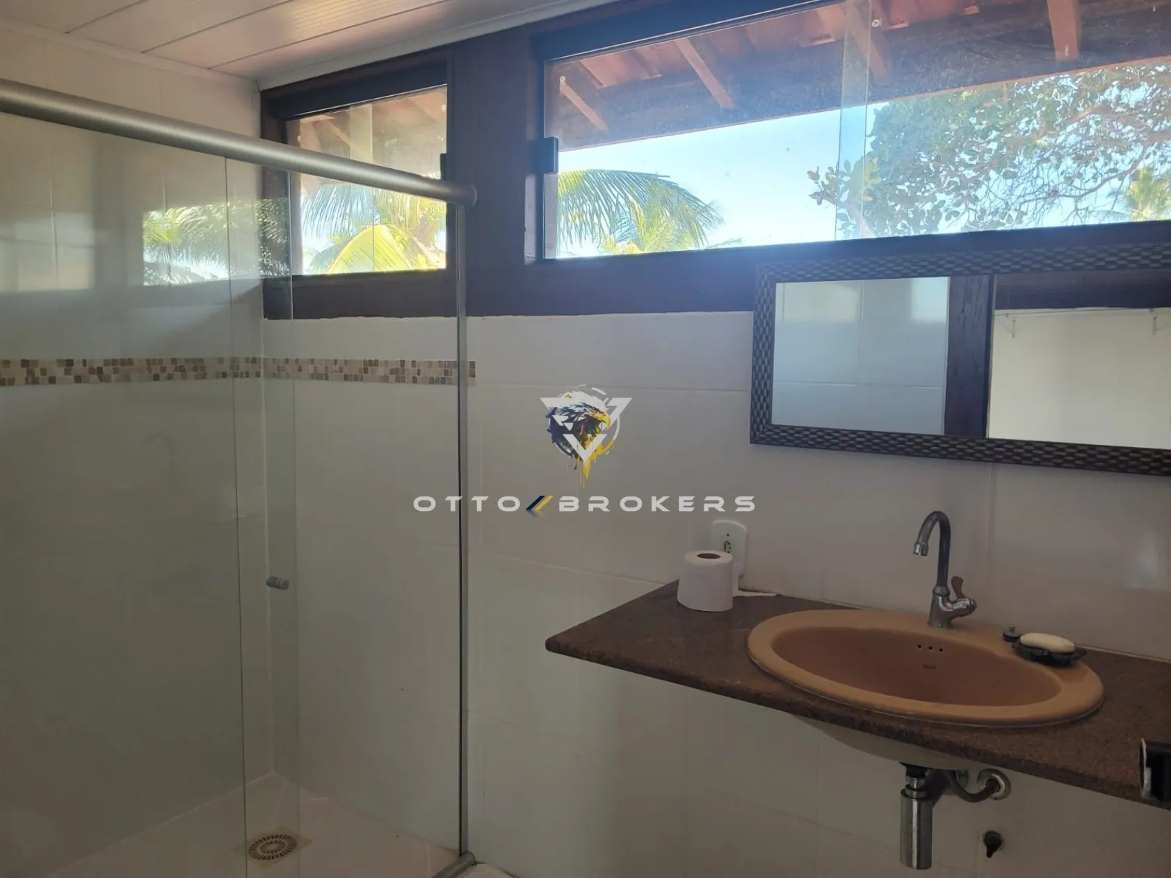 Imagem CASA RESIDENCIAL em SANTA CRUZ CABRÁLIA - BA, coroa vermelha