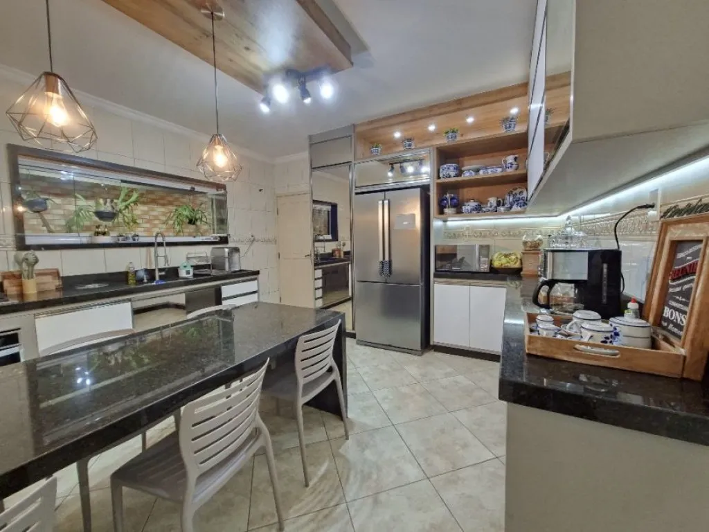 Imagem CASA COM 154,96 m² - ANTÁRTICA - PRAIA GRANDE SP