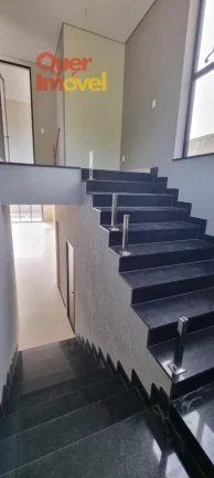 Imagem Oportunidade única: Casa de alto padrão em condomínio à venda em Ribeirão Preto-SP no Residencial E Empresarial Alphaville! 4 quartos, 4 suítes, 2 salas, 7 banheiros, 6 vagas de garagem, 421m². Quer Imóvel Negócios Imobiliários!